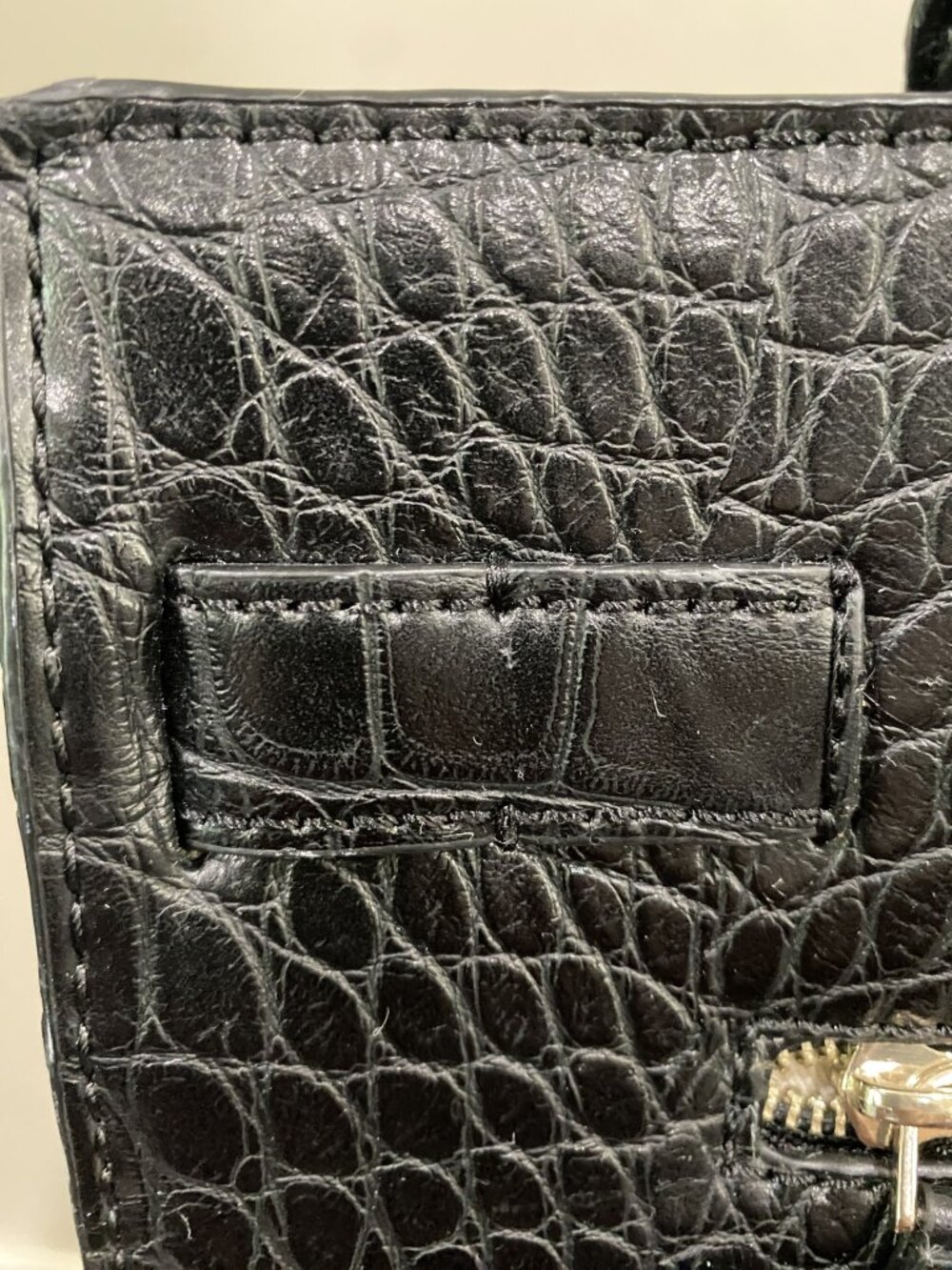GUESS CATE SATCHEL - Picture 15 of 15